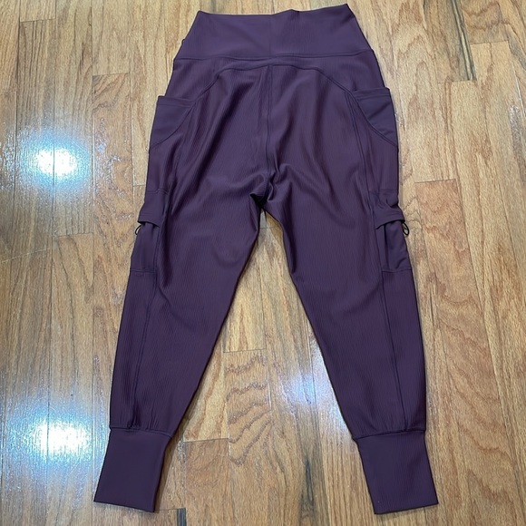 SAVVI Women’s Lexi Harem Jogger NWT Size Medium Cargo Pockets Dark Purple - Picture 3 of 14